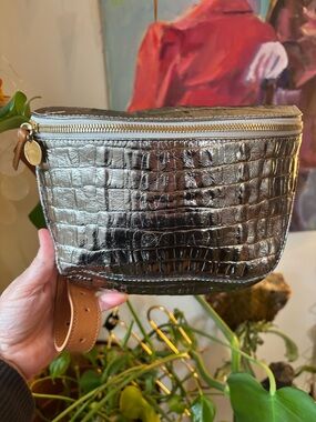 Clare V Silver Fanny Pack - Croc Embossed Leather - EUC